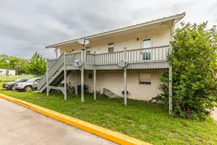 520 Live Oak St, Meridian, TX 76634 - Photo 1