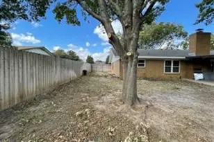 1207 Anetta St, Bowie, TX 76230 - Photo 26