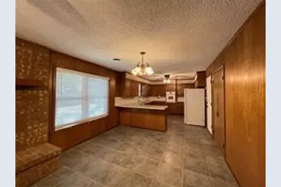 1207 Anetta Street, Bowie, TX 76230 - Photo 14