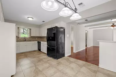 9730 Timberview Drive, Woodway, TX 76712 - Photo 8