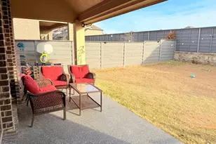 812 Blue Yucca Ln, Aubrey, TX 76227 - Photo 38