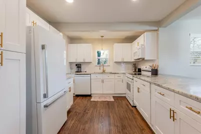 713 SE 16th Street, Mineral Wells, TX 76067 - Photo 6