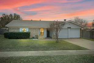 1720 Winchester Way, Bedford, TX 76022 - Photo 2