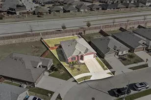 2105 Myrtle Beach Dr, Fort Worth, TX 76108 - Photo 2