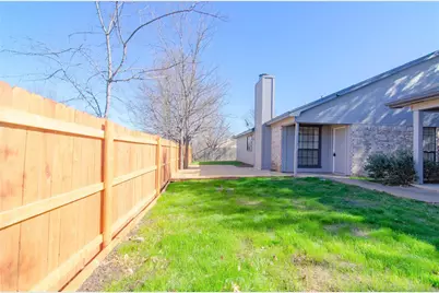 6701 S Creek Drive, Fort Worth, TX 76133 - Photo 8