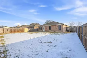8118 York Beach Pl, Arlington, TX 76002 - Photo 26