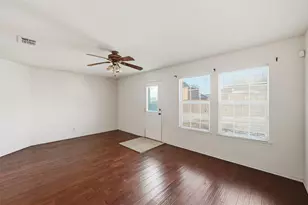 8118 York Beach Pl, Arlington, TX 76002 - Photo 18