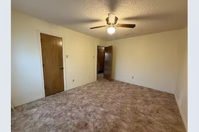 4805 S Country Club Road, Garland, TX 75043 - Photo 12