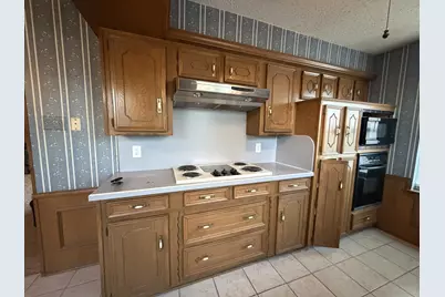 4805 S Country Club Road, Garland, TX 75043 - Photo 8