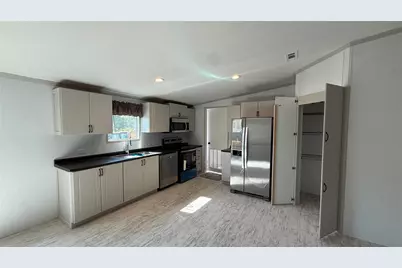 244 Overland Trail, Runaway Bay, TX 76426 - Photo 6