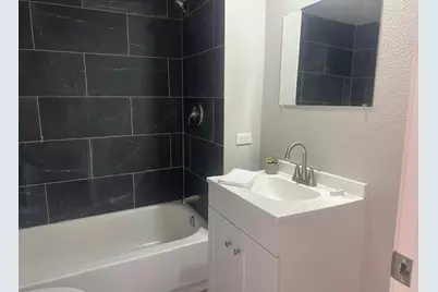 532 W Hughes Street #530, Collinsville, TX 76233 - Photo 6