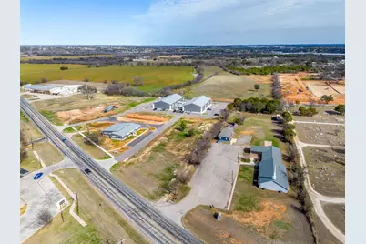 1107 Weatherford Highway, Granbury, TX 76048 - Photo 2