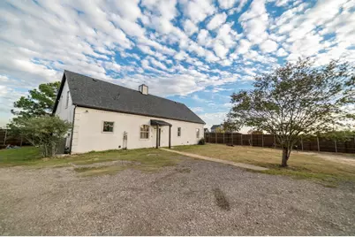 954 Lloyds Road, Little Elm, TX 75068 - Photo 2