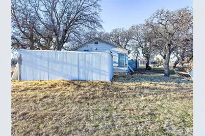 2007 Avenue E, Cisco, TX 76437 - Photo 28
