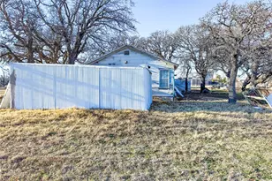 2007 Avenue E, Cisco, TX 76437 - Photo 28