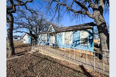 2007 Avenue E, Cisco, TX 76437 - Photo 2