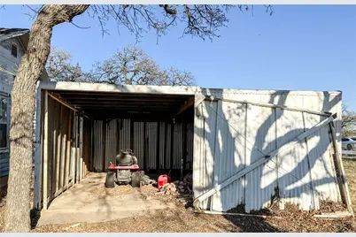 2007 Avenue E, Cisco, TX 76437 - Photo 6