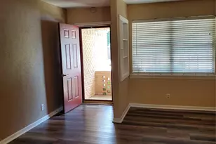 503 Harriett St, Arlington, TX 76010 - Photo 2