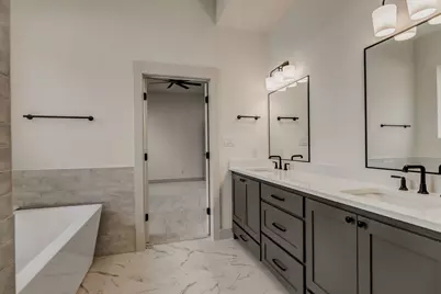 205 W 7th Street, Justin, TX 76247 - Photo 24