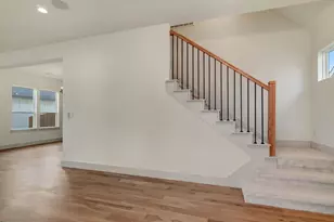 205 W 7th St, Justin, TX 76247 - Photo 8