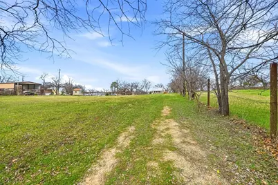 7000 Briar Road, Azle, TX 76020 - Photo 10