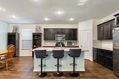 1025 Mason Street, Aubrey, TX 76227 - Photo 6