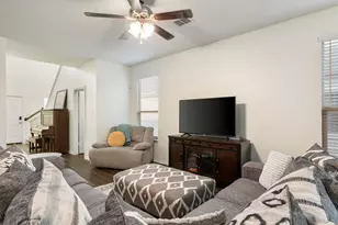 1025 Mason St, Aubrey, TX 76227 - Photo 4