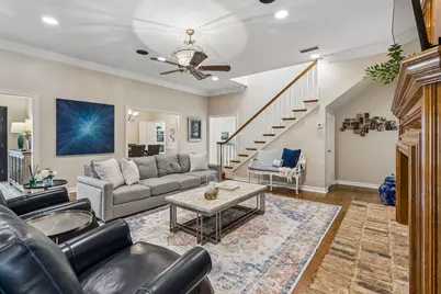 9631 Hilldale Drive, Dallas, TX 75231 - Photo 8