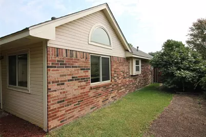 4329 Baldwin Street, Grand Prairie, TX 75052 - Photo 34