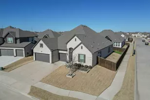 1700 Hamlet Dr, Fort Worth, TX 76052 - Photo 2