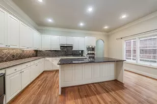 3635 Crestline Rd, Fort Worth, TX 76107 - Photo 14