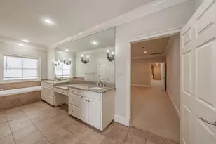 3635 Crestline Rd, Fort Worth, TX 76107 - Photo 32