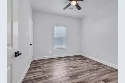 729 E Sears Street, Denison, TX 75021 - Photo 4