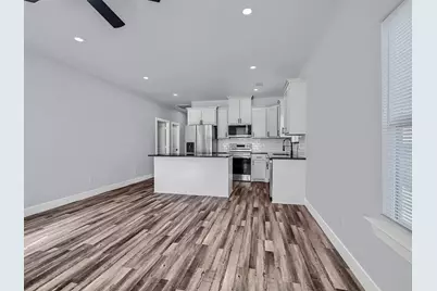 729 E Sears Street, Denison, TX 75021 - Photo 2