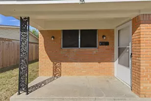 5824 Kimberly Kay Dr, Fort Worth, TX 76133 - Photo 2