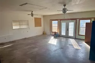300 Ridge Rd, Decatur, TX 76234 - Photo 16