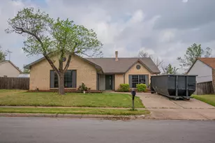 3825 Hackberry Ln, Bedford, TX 76021 - Photo 6