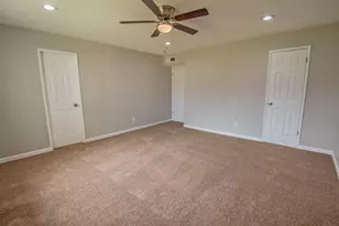 3825 Hackberry Ln, Bedford, TX 76021 - Photo 18