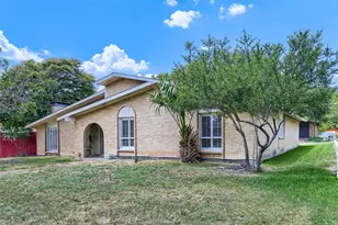 6639 Roundrock Rd, Dallas, TX 75248 - Photo 2