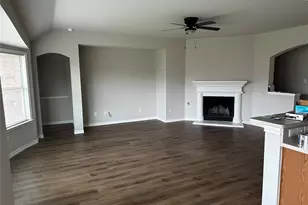 2512 Clubhouse Dr, Denton, TX 76210 - Photo 2