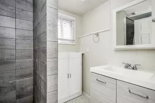 701 Lakey St, Denton, TX 76205 - Photo 22