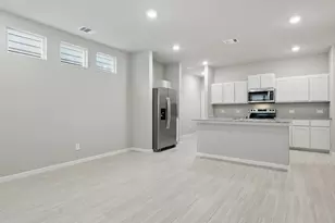 3032 Pecan Farm Ln, Fort Worth, TX 76140 - Photo 6