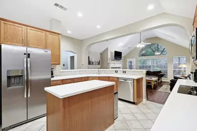 1000 Noble Avenue, Lantana, TX 76226 - Photo 6