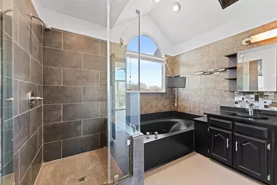 2044 Hillshire Drive, Lewisville, TX 75067 - Photo 28