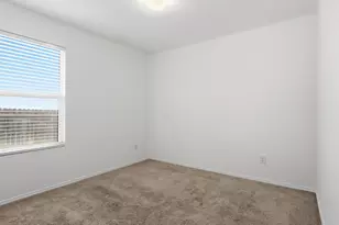 461 Blue Crow Ln, Fort Worth, TX 76052 - Photo 6