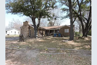 210 N College Street, Malakoff, TX 75148 - Photo 1
