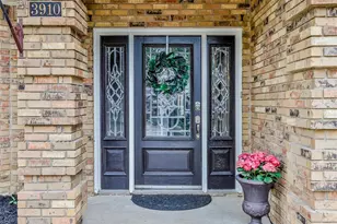 3910 Kingsferry Ct, Arlington, TX 76016 - Photo 2