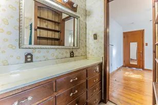 610 N Joyce St, Lacy Lakeview, TX 76705 - Photo 18