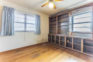 610 N Joyce St, Lacy Lakeview, TX 76705 - Photo 16