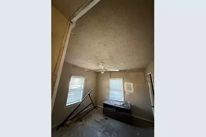 5122 Fitzhugh Avenue, Fort Worth, TX 76105 - Photo 8